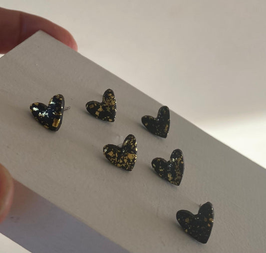 Black and gold heart stud earrings